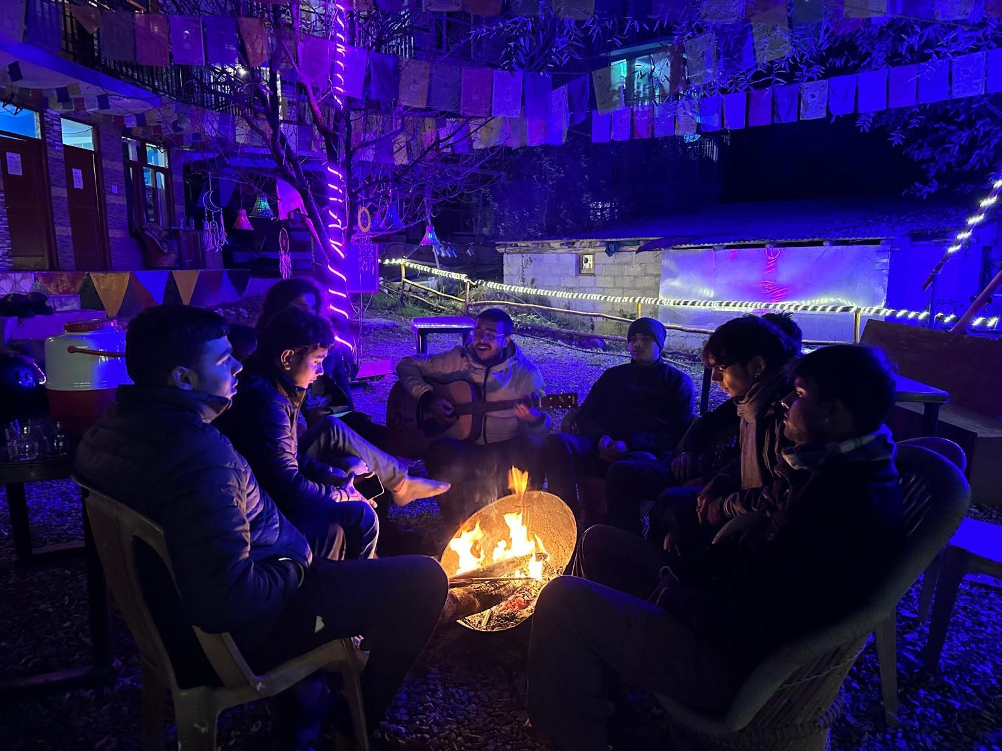 Hostel 360 Degree, Jibhi Экстерьер фото
